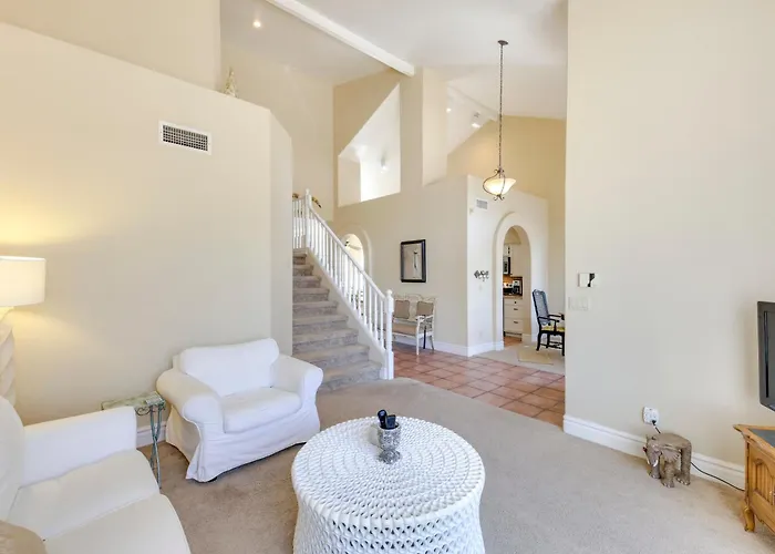 Holiday home Pool & Spa! Goodyear Home, 1 Mi To Golfing Liberty