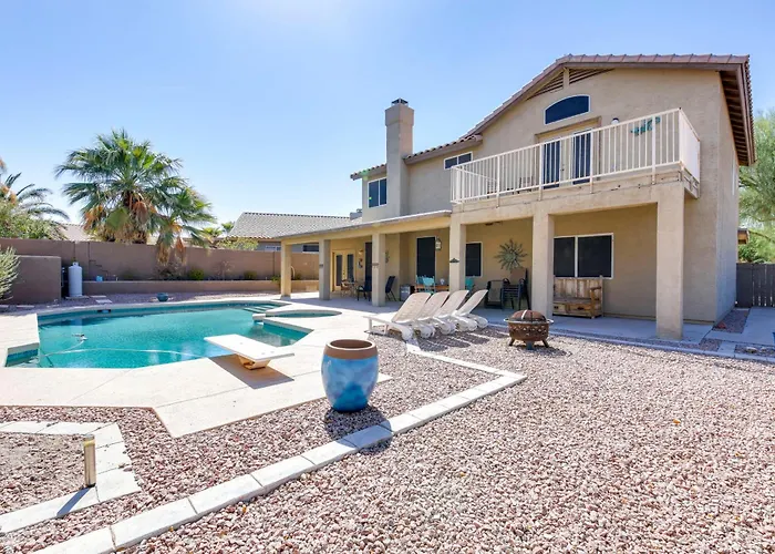 Pool & Spa! Goodyear Home, 1 Mi To Golfing Holiday home Liberty