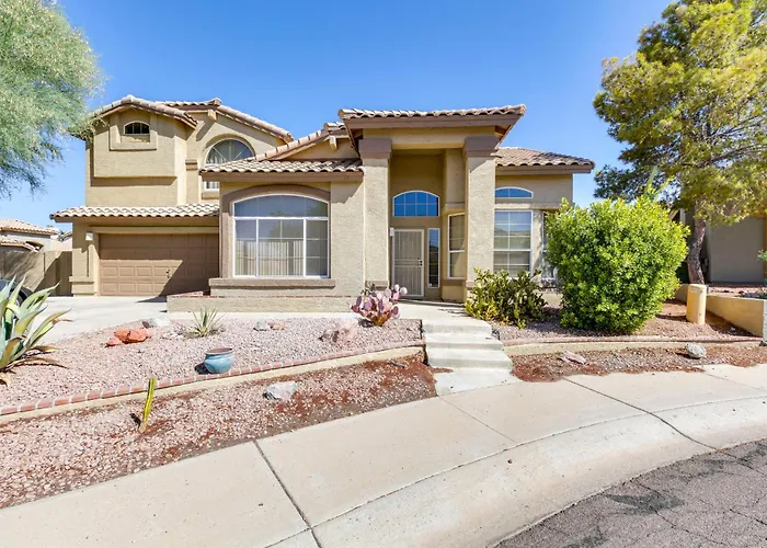 Pool & Spa! Goodyear Home, 1 Mi To Golfing Holiday home *